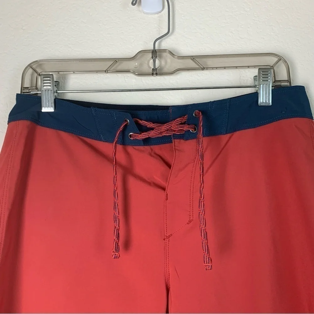 Patagonia Mens red hydro lace up swim board shorts 30